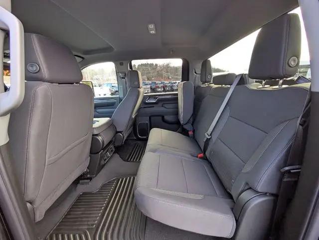 2026 GMC Sierra 2500HD Crew Cab, Standard Bed, SLE, 4WD
