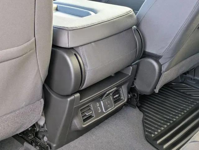 2026 GMC Sierra 2500HD Crew Cab, Standard Bed, SLE, 4WD