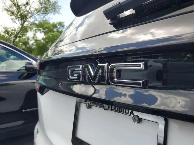 2026 GMC Acadia Elevation FWD