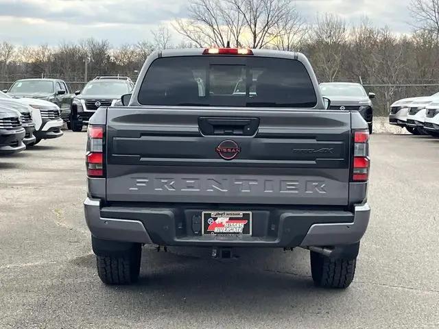 2026 Nissan Frontier Crew Cab Long Bed PRO-4X 4x4