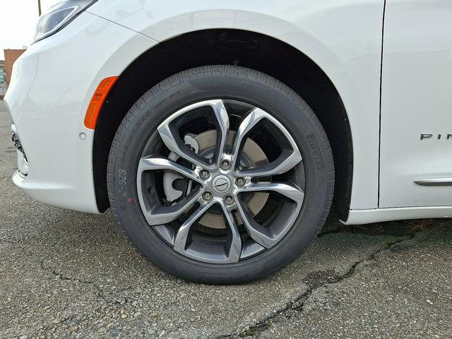 2026 Chrysler Pacifica Pinnacle AWD