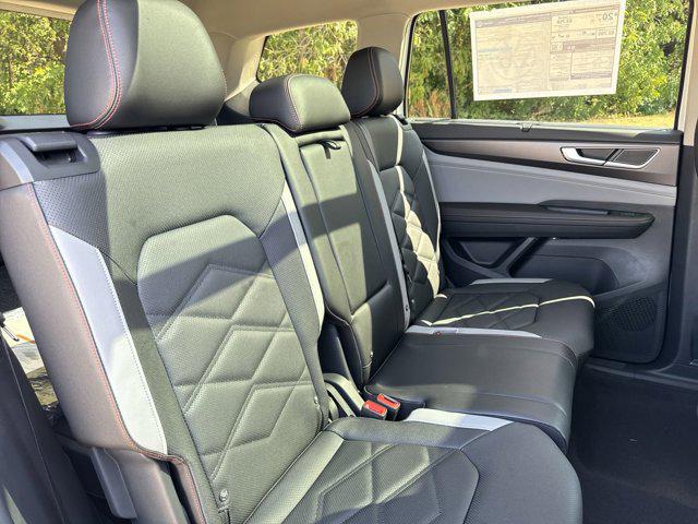 2026 Volkswagen Atlas Peak Edition
