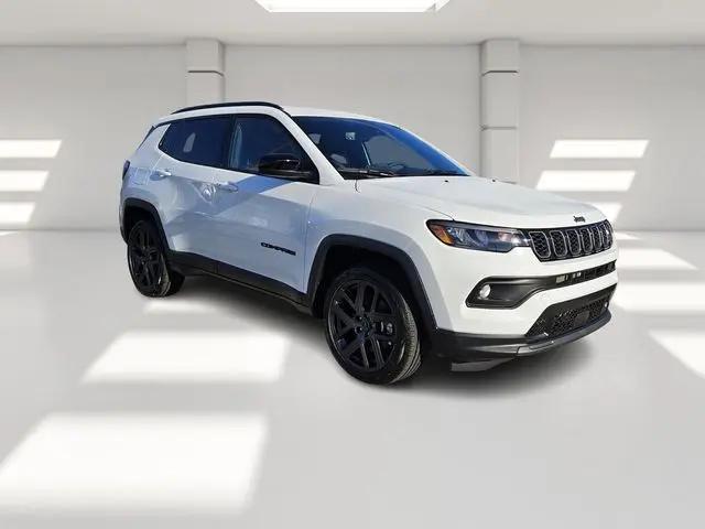 2026 Jeep Compass Latitude Altitude