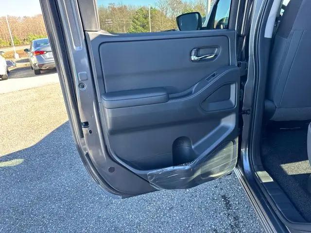 2026 Nissan Frontier Crew Cab SV 4x4