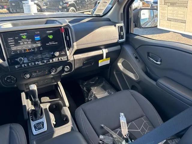 2026 Nissan Frontier Crew Cab SV 4x4
