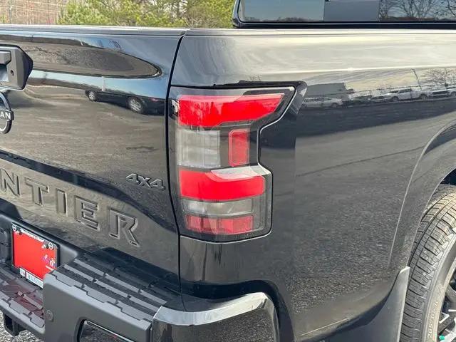 2026 Nissan Frontier Crew Cab SV 4x4