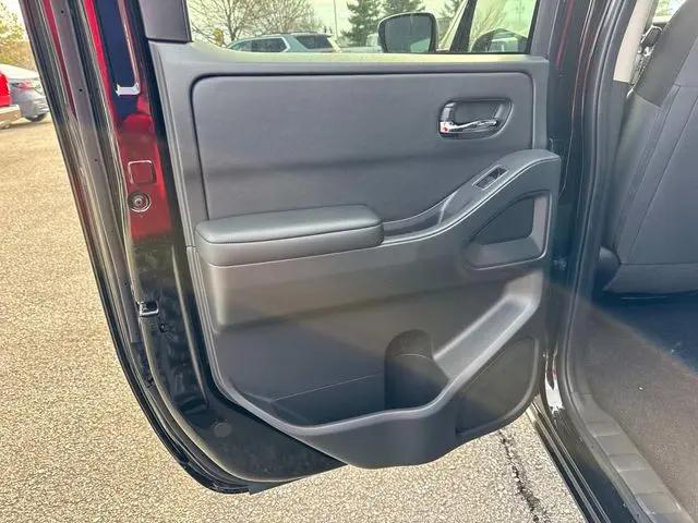 2026 Nissan Frontier Crew Cab SV 4x4