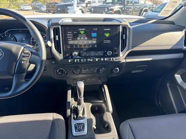 2026 Nissan Frontier Crew Cab SV 4x4
