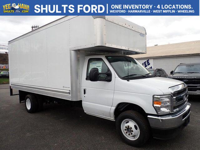 2026 Ford E-450 Cutaway Base
