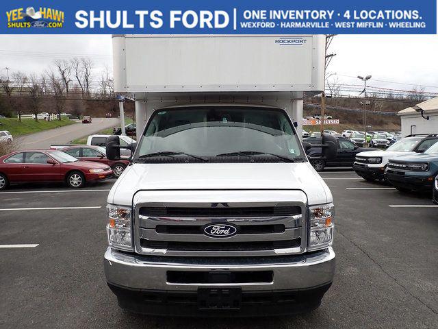 2026 Ford E-450 Cutaway Base