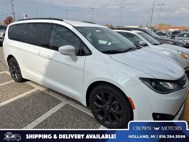 2019 Chrysler Pacifica Touring L Plus