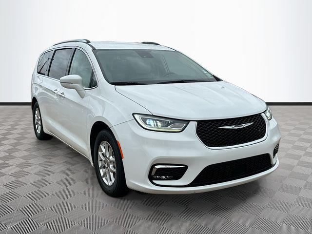 2021 Chrysler Pacifica Touring L's photo