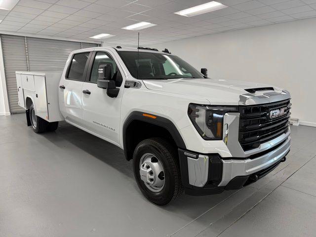 2026 GMC Sierra 3500HD Pro