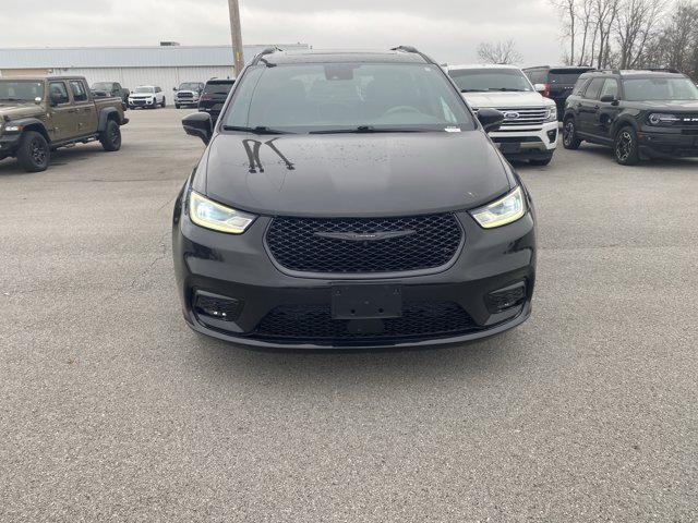 2022 Chrysler Pacifica Limited AWD