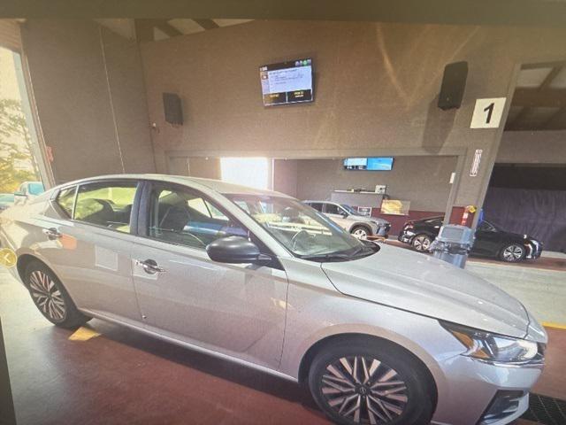 2024 Nissan Altima SV FWD