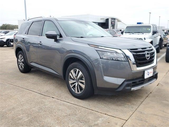 2025 Nissan Pathfinder SL FWD