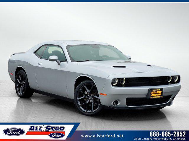 2022 Dodge Challenger SXT's photo