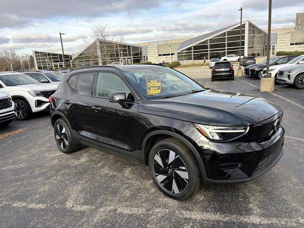 /2024 Volvo XC40-Recharge Pure Electric
