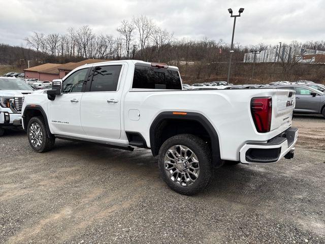 2026 GMC Sierra 2500HD Crew Cab, Standard Bed, Denali, 4WD