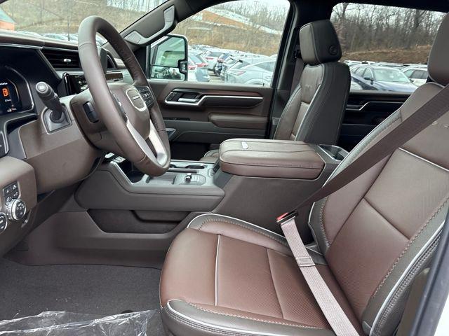 2026 GMC Sierra 2500HD Crew Cab, Standard Bed, Denali, 4WD