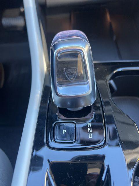 2026 Volvo XC40 Plus, B4 FWD Gas (mild hybrid), Dark