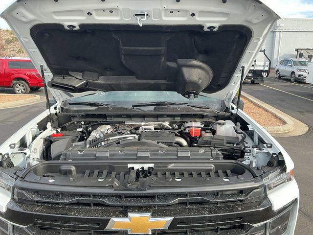 2026 Chevrolet Silverado 3500HD Double Cab, Long Bed, WT Dual Rear Wheel, 4WD