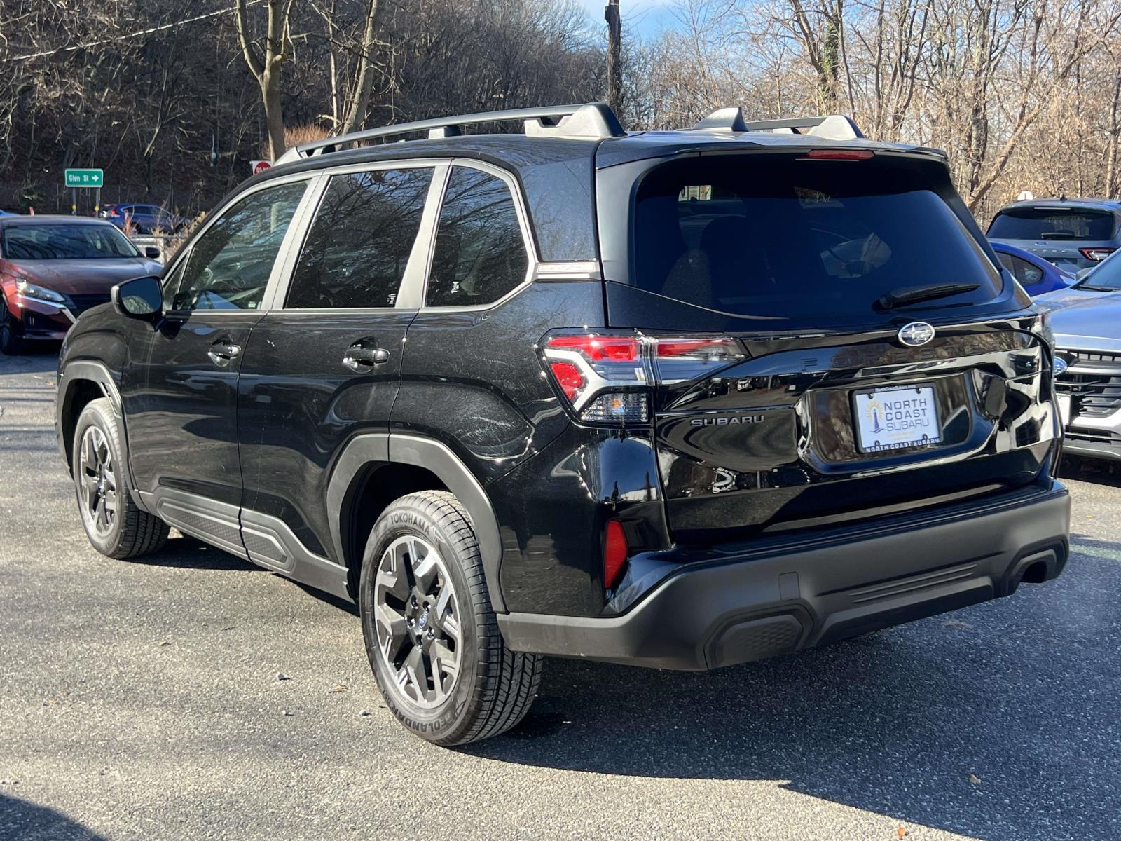 View vehicle photo 6