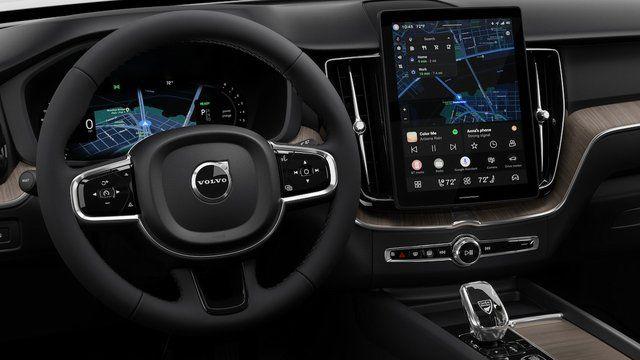 2026 Volvo XC60 B5 Plus
