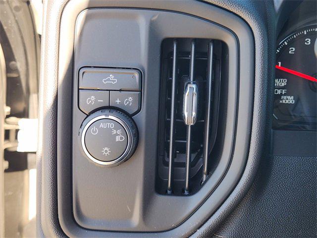 2026 Chevrolet Silverado 1500 2WD Crew Cab Short Bed Custom