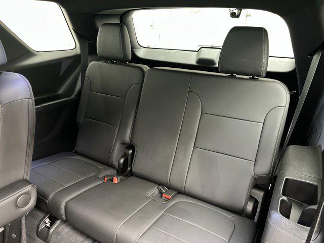 2023 Chevrolet Traverse AWD LT Leather