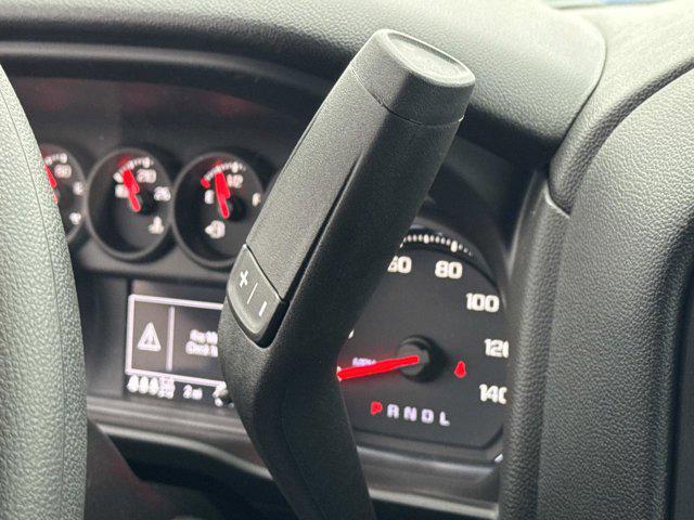 2026 Chevrolet Silverado 1500 4WD Crew Cab Standard Bed Custom