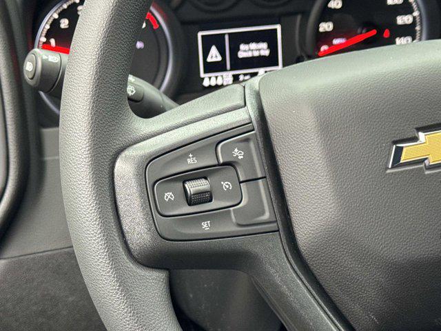2026 Chevrolet Silverado 1500 4WD Crew Cab Standard Bed Custom