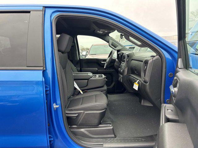2026 Chevrolet Silverado 1500 4WD Crew Cab Standard Bed Custom