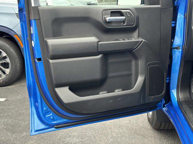 2026 Chevrolet Silverado 1500 4WD Crew Cab Standard Bed Custom