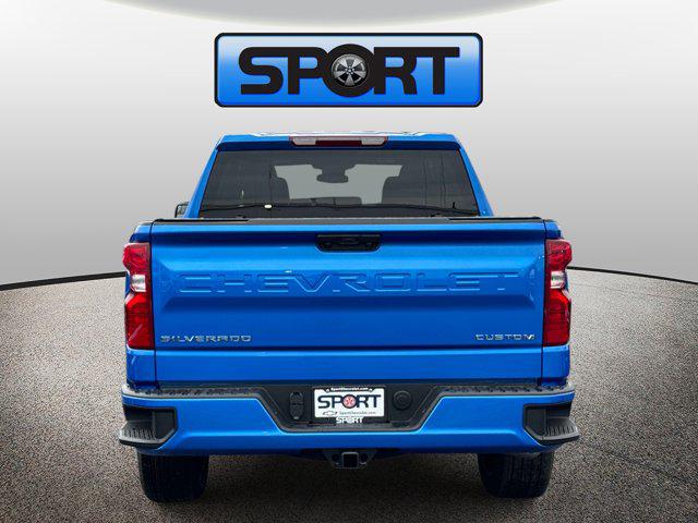 2026 Chevrolet Silverado 1500 4WD Crew Cab Standard Bed Custom