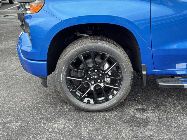 2026 Chevrolet Silverado 1500 4WD Crew Cab Standard Bed Custom