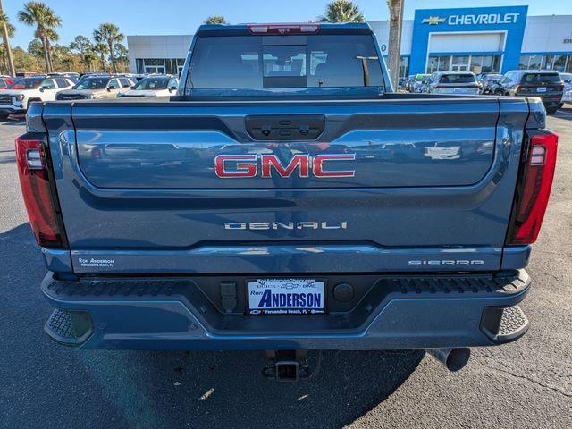 2026 GMC Sierra 2500HD Crew Cab, Standard Bed, Denali, 4WD