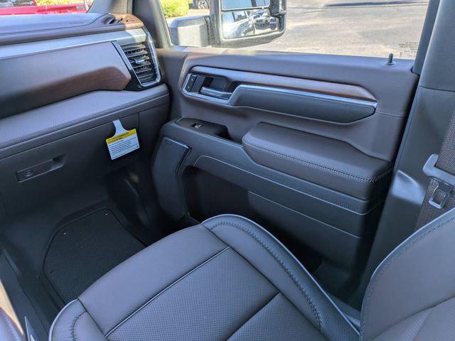 2026 GMC Sierra 2500HD Crew Cab, Standard Bed, Denali, 4WD