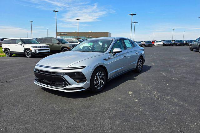 2026 Hyundai Sonata Hybrid Blue