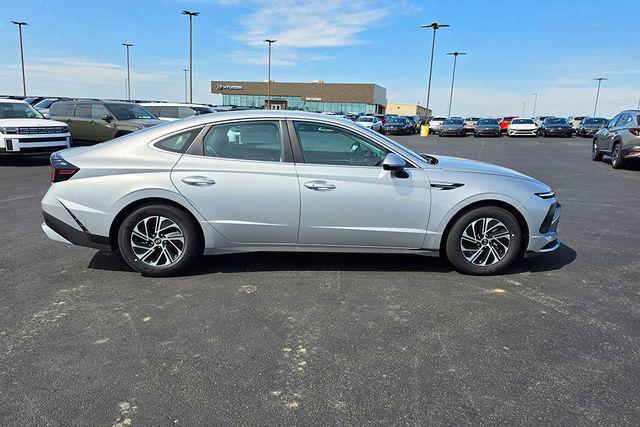2026 Hyundai Sonata Hybrid Blue