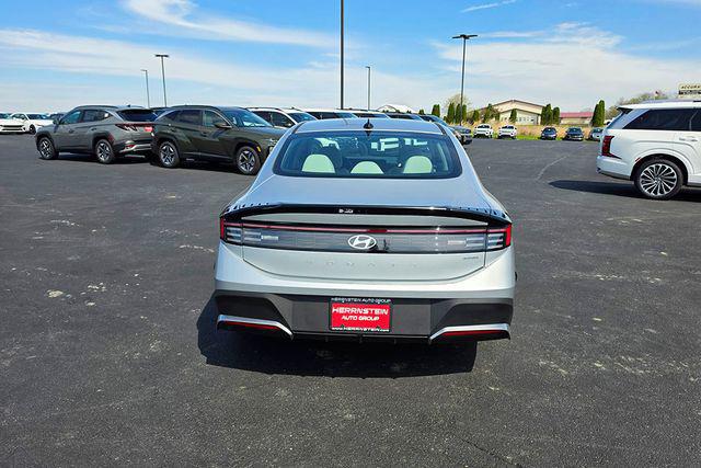 2026 Hyundai Sonata Hybrid Blue