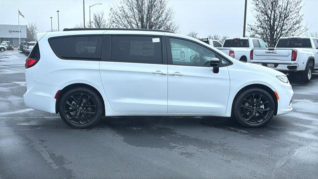 2026 Chrysler Pacifica PACIFICA LIMITED