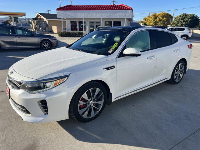 2016 Kia Optima SXL's photo