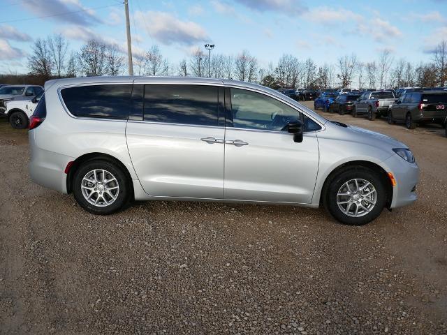 2026 Chrysler Voyager VOYAGER LX