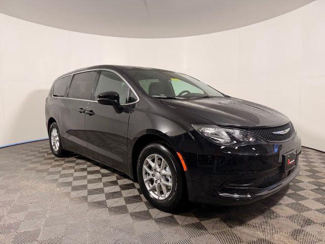 2026 Chrysler Voyager VOYAGER LX