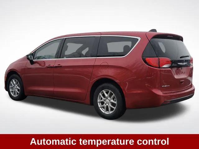 2026 Chrysler Voyager VOYAGER LX
