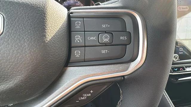 2026 Jeep Grand Wagoneer 4x4