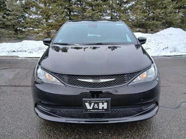 2026 Chrysler Voyager VOYAGER LX