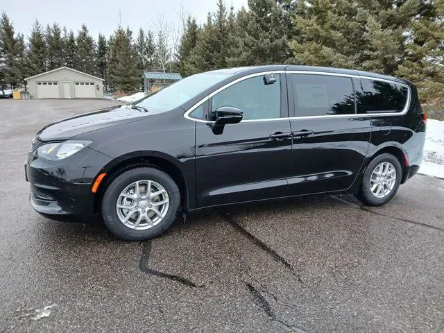 2026 Chrysler Voyager VOYAGER LX