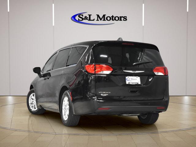 2026 Chrysler Voyager LX